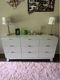 Dresser for bedroom with 9 drawers, brand new