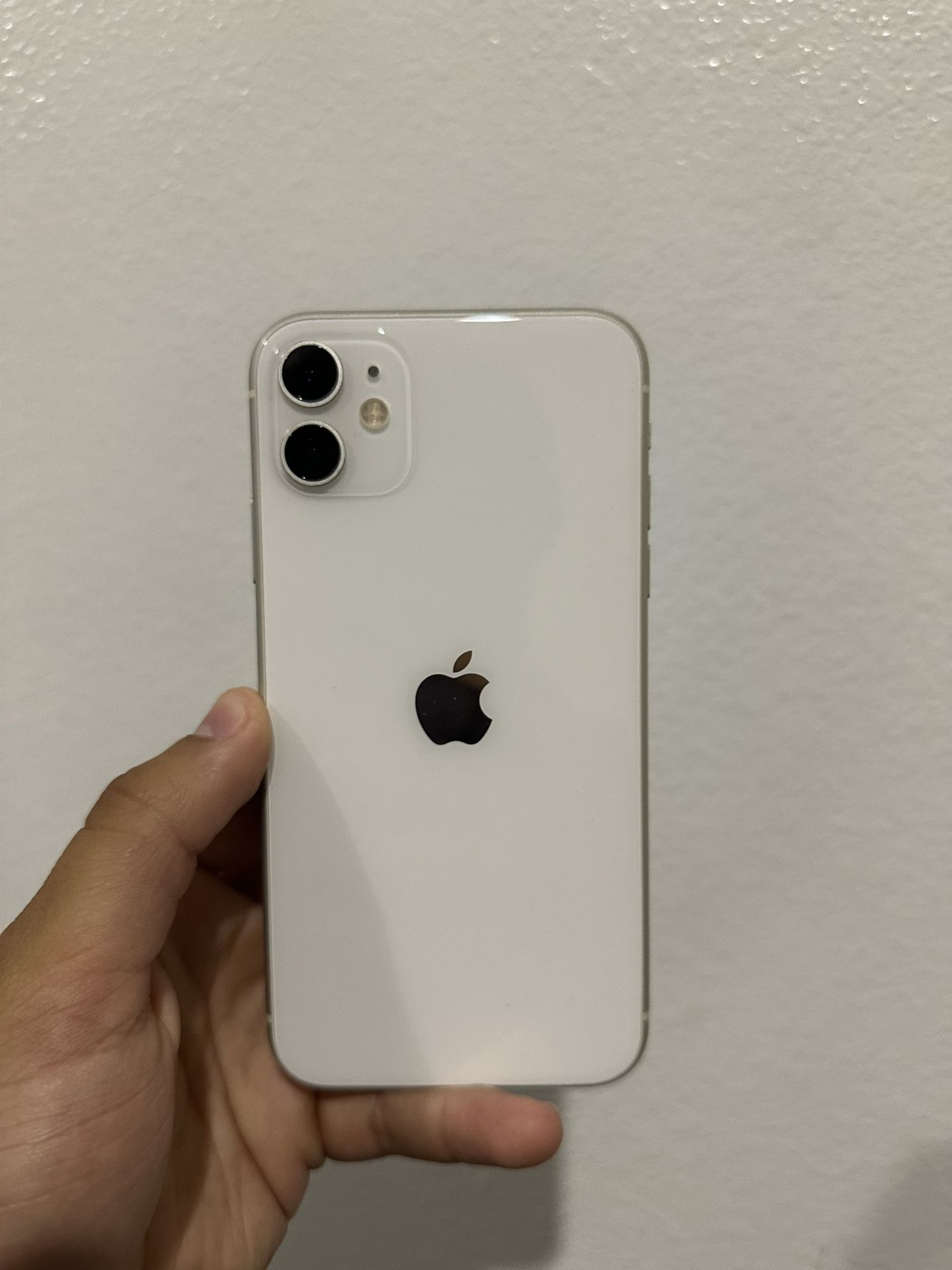 IPhone 11 64GB Unlocked