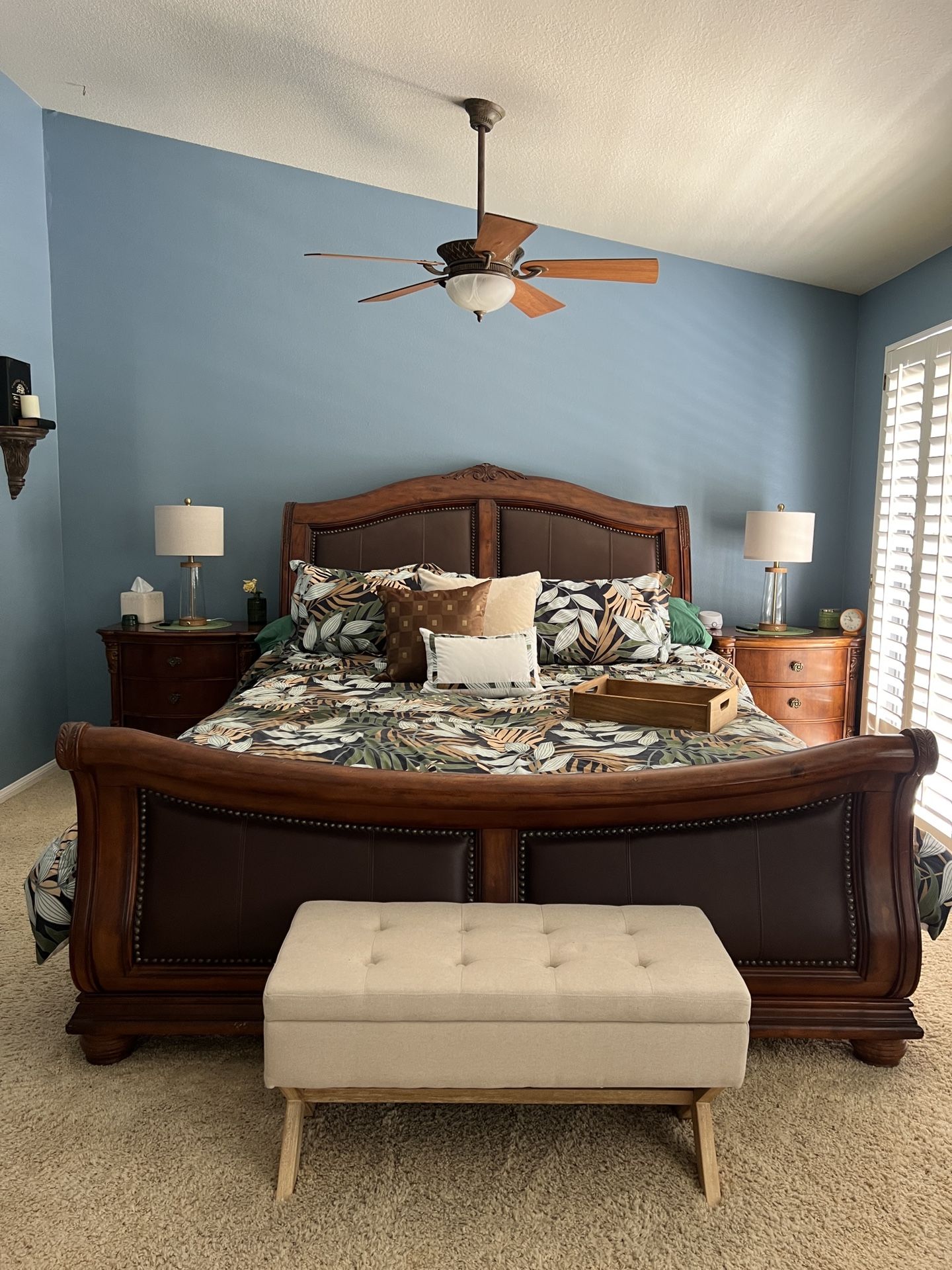 Full Wooden Bedroom Set CA King (Master bedroom)