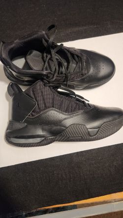 Nike Air Jordan Stay Loyal triple sneakers black Size 7y boys