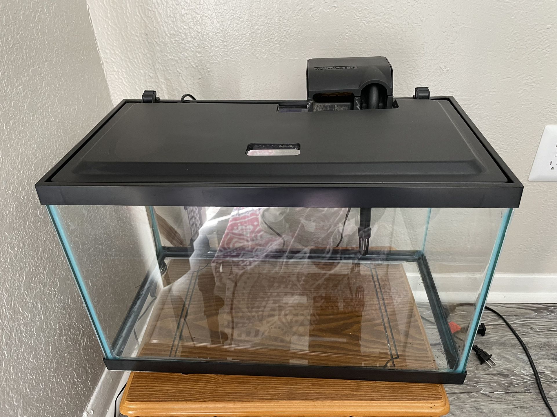 Fish Tank With Lid