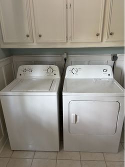 Kenmore Washer and Dryer Set (Series 100)