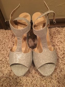 Rampage shiny silver wedge high heel shoes size 9.5