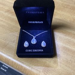 Primavera Silver Earrings And Necklace