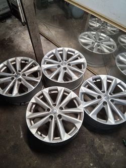 4 RINES 18" PARA NISSAN $120
