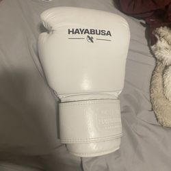 Hayabusa Pro Boxing Gloves 16 Oz