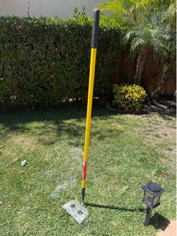 Nupla Fiberglass Mortar Hoe