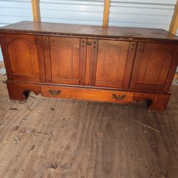 Lane Cedar Chest