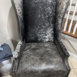 Rustic Cowhide Chair