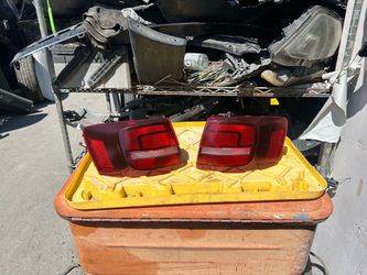 2015-2018 Volkswagen Jetta Left Driver Tail Light $120 Right Passenger Tail Light $120