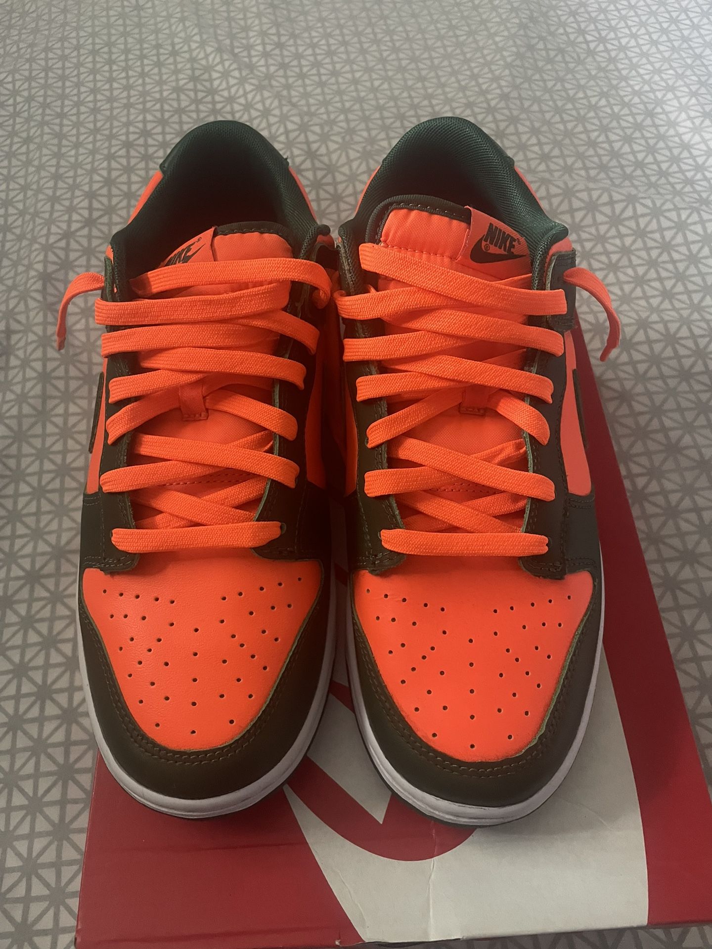 Nike Dunk Low 'Miami Hurricanes'