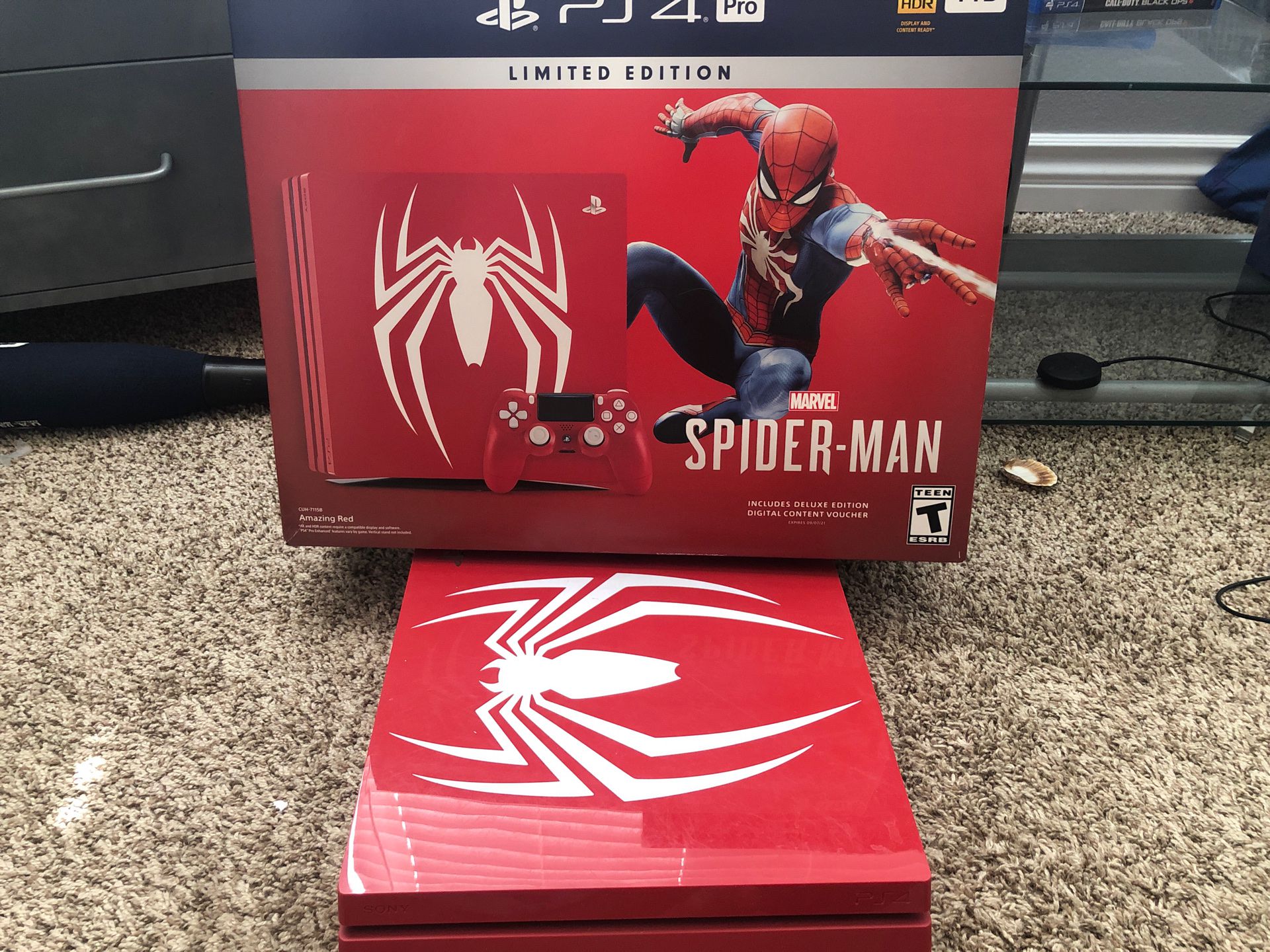 PlayStation 4 Spider-Man Console Limited edition