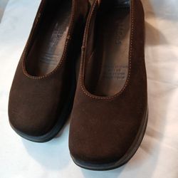 LL BEAN SUEDE LOAFER SLIP ONS, LEATHER UPPER