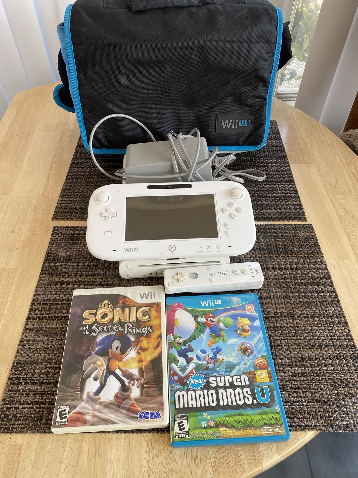 Nintendo Wii U + Games