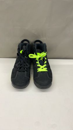 Jordan shoes. Item No 893 (Shopgoodwill)