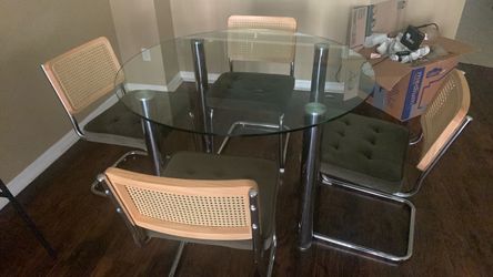 Up Glass Dining Table with 4 Chairs