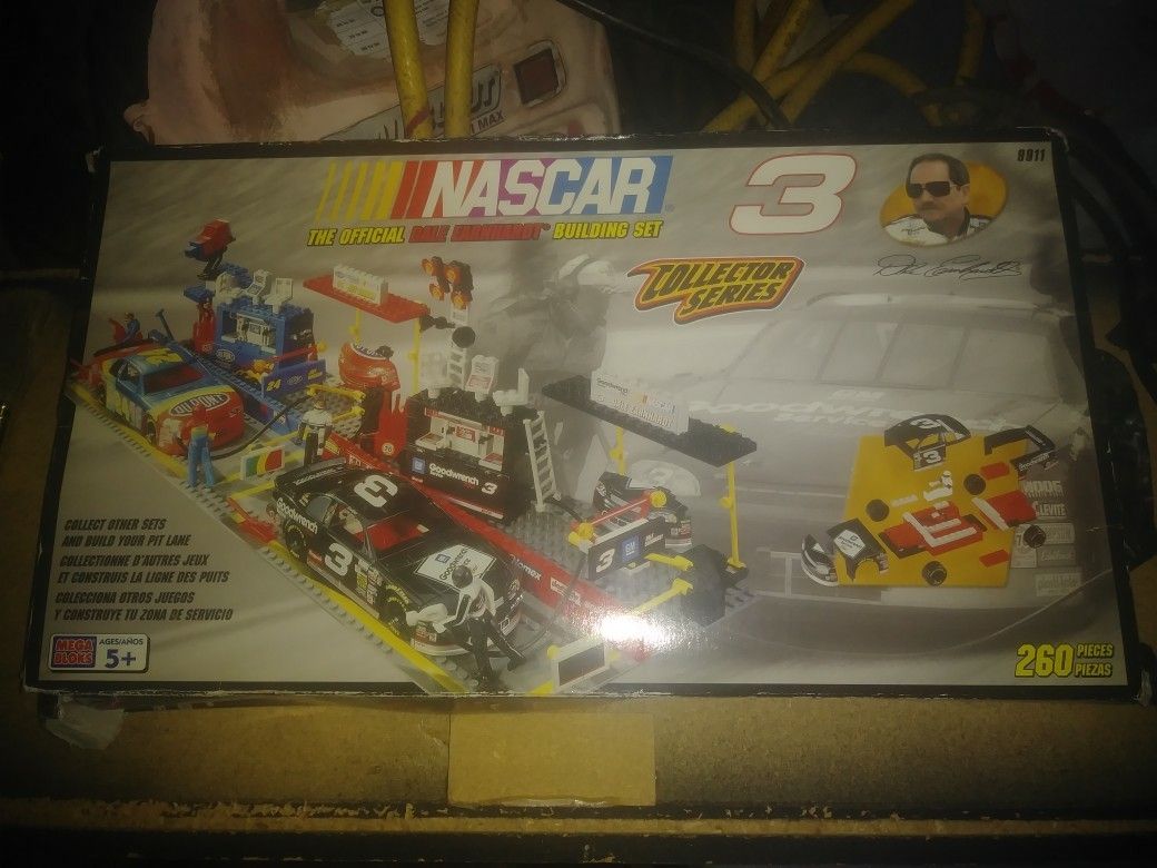  Dale Earnhardt Nascar Mega Bloks Building Set #9911 New In Box