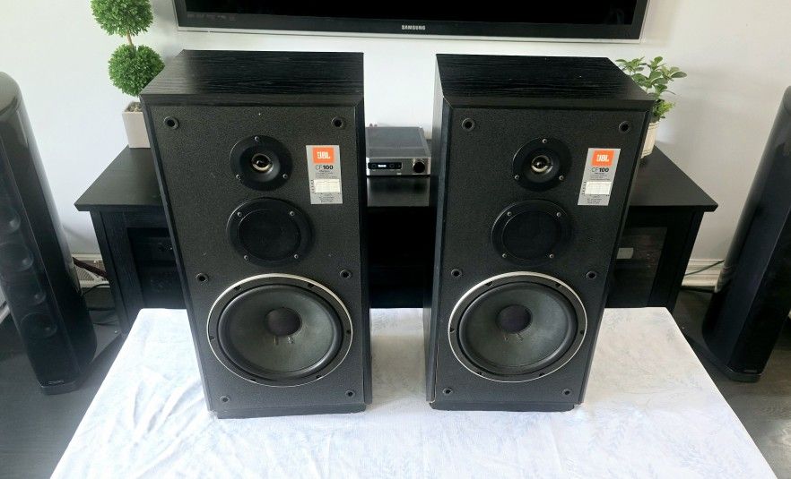 JBL CF100 Black 3-Way Vintage Floor Standing Speakers Monitors