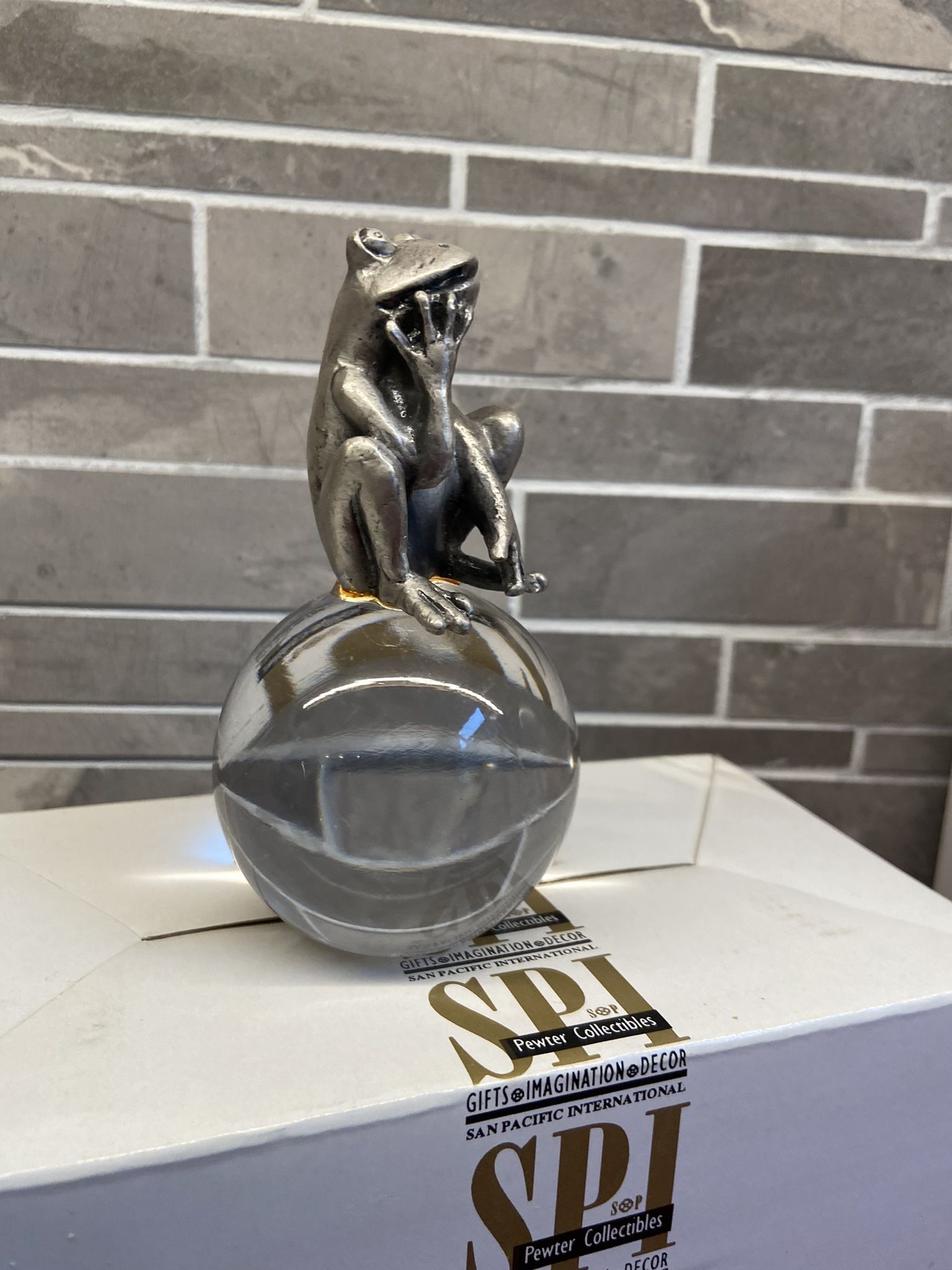 Pewter Frog Paperweight