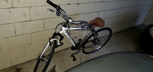 Trek Bike 7200 Series Bike & Roll Edition