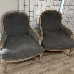 Oversized Reading Chairs