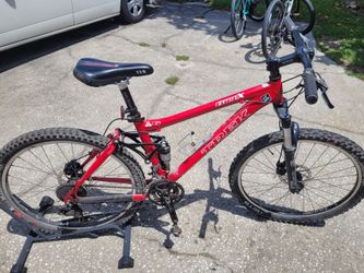 Trek Fuel EX 6 full suspension Bike Bicycle with Disc Brakes 17.5" Frame.  All tuned up and ready to ride - $200 FIRM