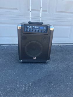 Speaker bluetoonth