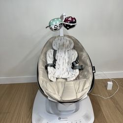 4moms Baby Swing Momma Roo 2025