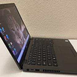 32GB RAM, Touch Screen Laptop. Core i7 &512 SSD. Office included.