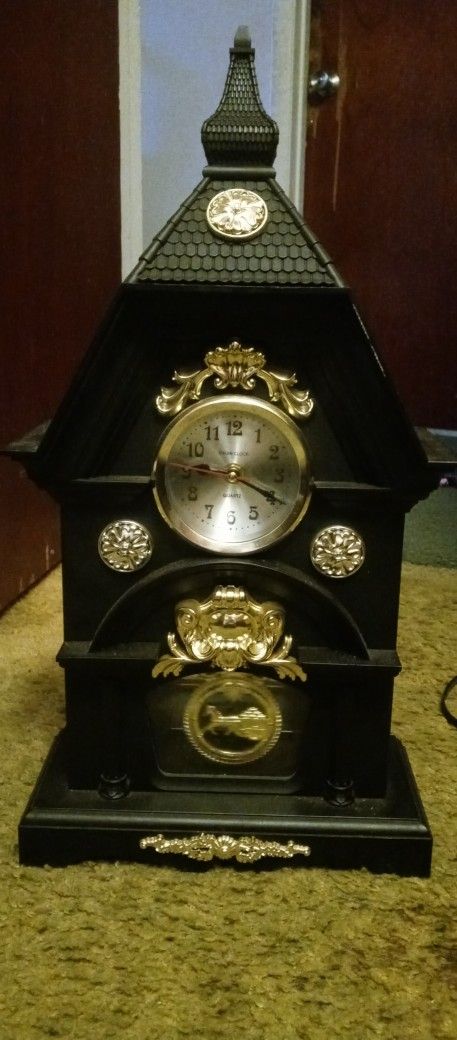 Xinjin Quartz Clock