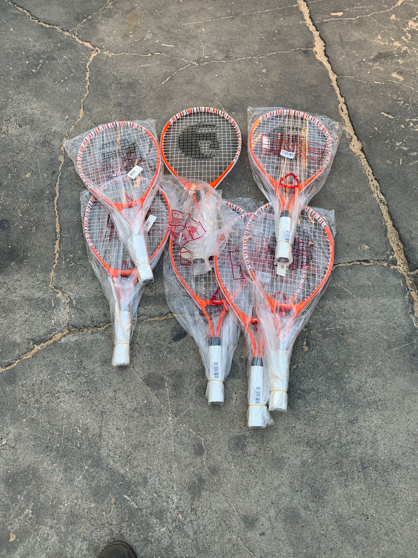 I have 50 tennis rackets one dollars each