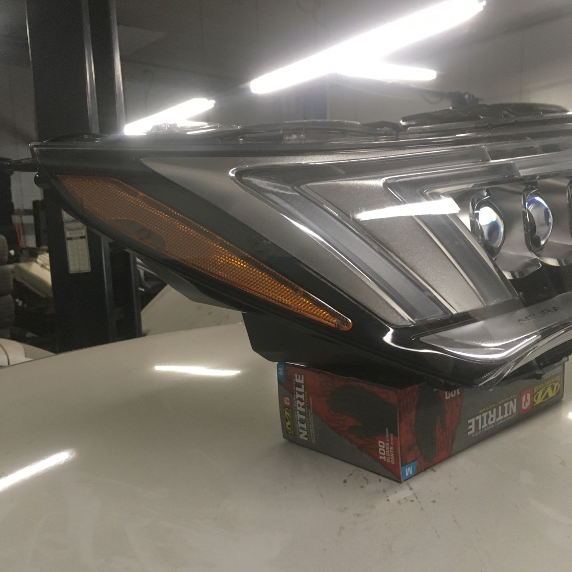 2017 2018 2019 Acura MDX Headlight