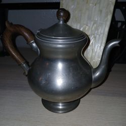 Royal Holland Daalderop Pewter Tea Pot Wood Handle