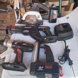 Drill Combo Kit, 4 Tools Used