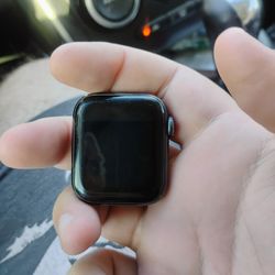Apple Watch Series 6 Read Description