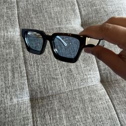 Black/Blue Men Sunglasses  
