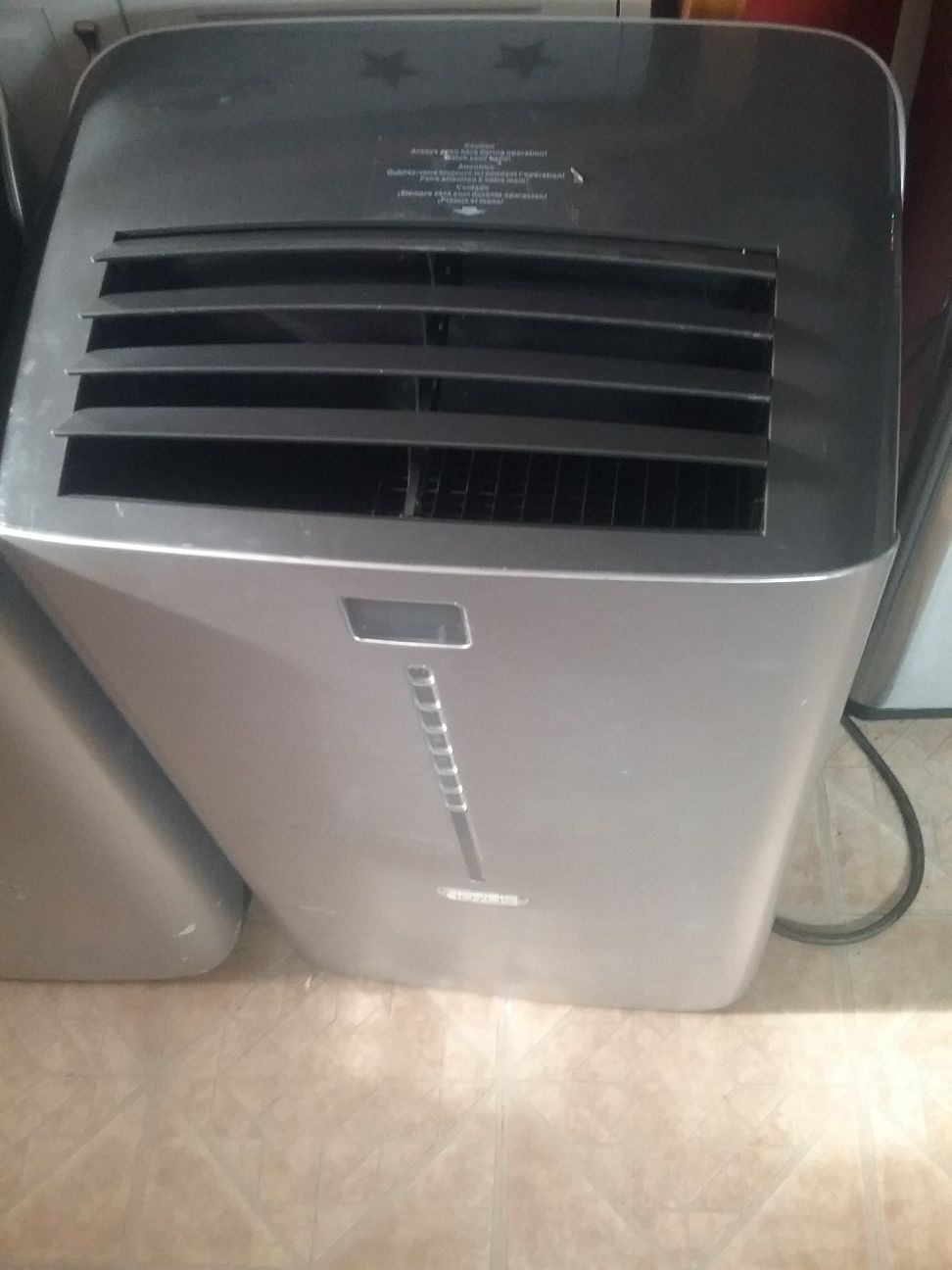 Idylis portable air conditioner with dehumidifier
