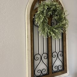 Arch With Wreath