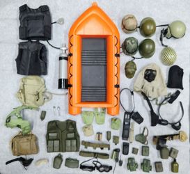 Vintage 1998 GI Joe 12" Action Figure Lot Gear Accessorie Boat Helmet 1/6 scale