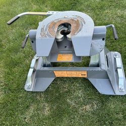 Ford Super Duty 5th Wheel Hitch 