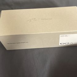 Meta Ray-Ban Display Smart Glasses