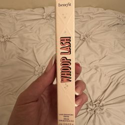 Benefit Lash Serum