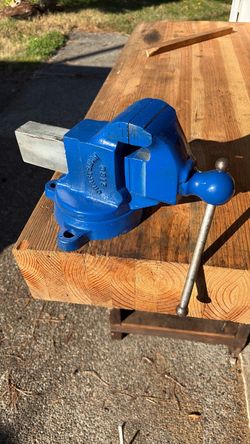 Vintage craftsman swivel bench vise