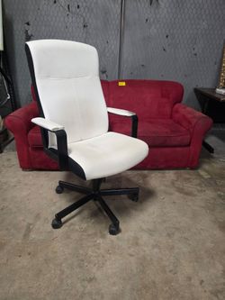 Budget height adjustable office desk, $10 armrest paint coming off as shown but works excellent, comfy