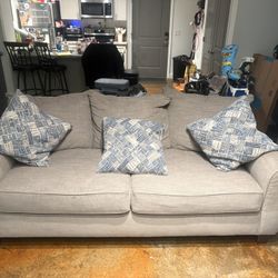 Sofa 