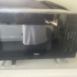 Whirlpool Microwave 