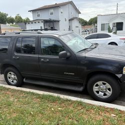 2002 Ford Explorer