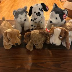 RARE TY Retired DOGS Dakota,Dotty,Chips,Nanook,Tracker And Weenie