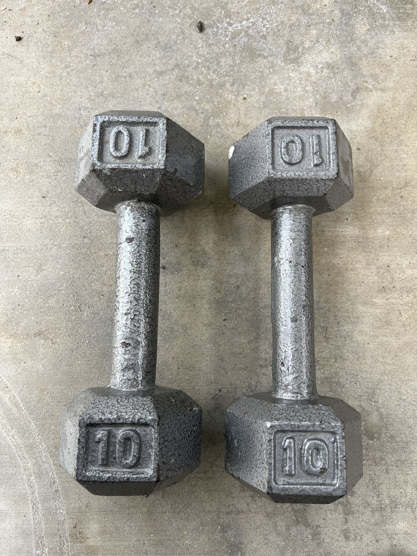 10 Lb Cast Iron Hex Dumbbells Set