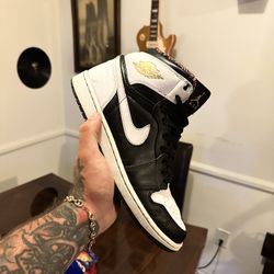 Nice 👌👌 !!! 2012 Jordan 1 ' Las Vegas ' Size 10 !!